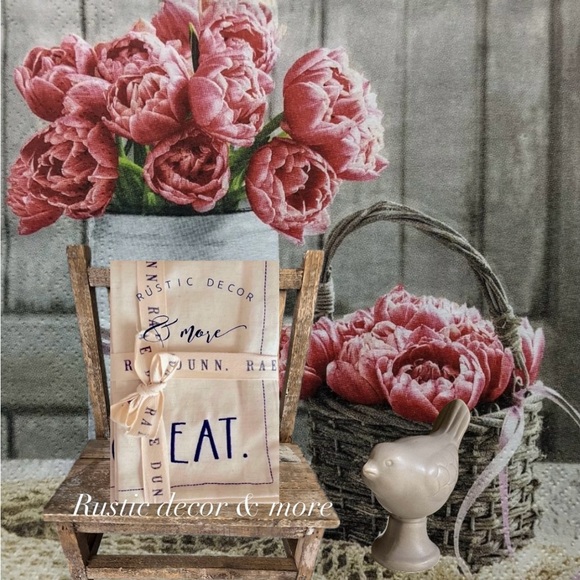 Rae Dunn  Set of Family napkins set of 4 - Picture 1 of 3